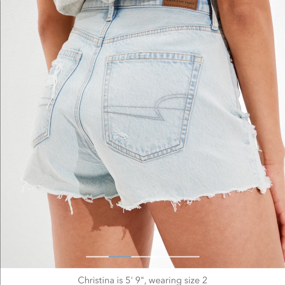 American Eagle Highest Rise 90s Boyfriend Short - Picture 2 of 10